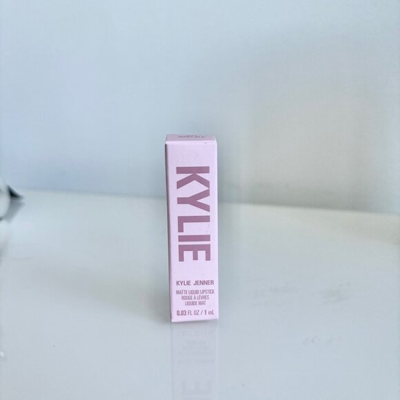 💞 2 for $15 💞 NIB Kylie Cosmetics Matte Liquid Lipstick Mini 1 ml / 0.03 oz - Picture 3 of 5